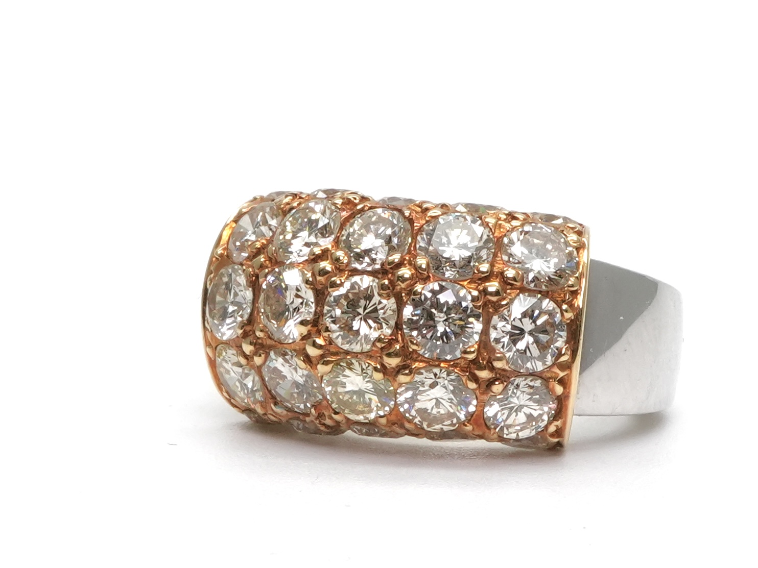 投稿記事「ダイヤ リング K18 D4.49ctを買取しました！」の商品画像