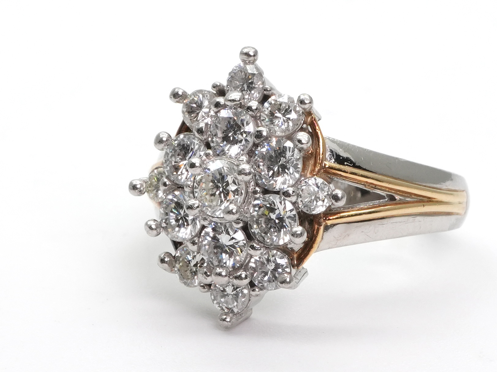 投稿記事「ダイヤ リング Pt900/K18 1.50ctを買取しました！」の商品画像