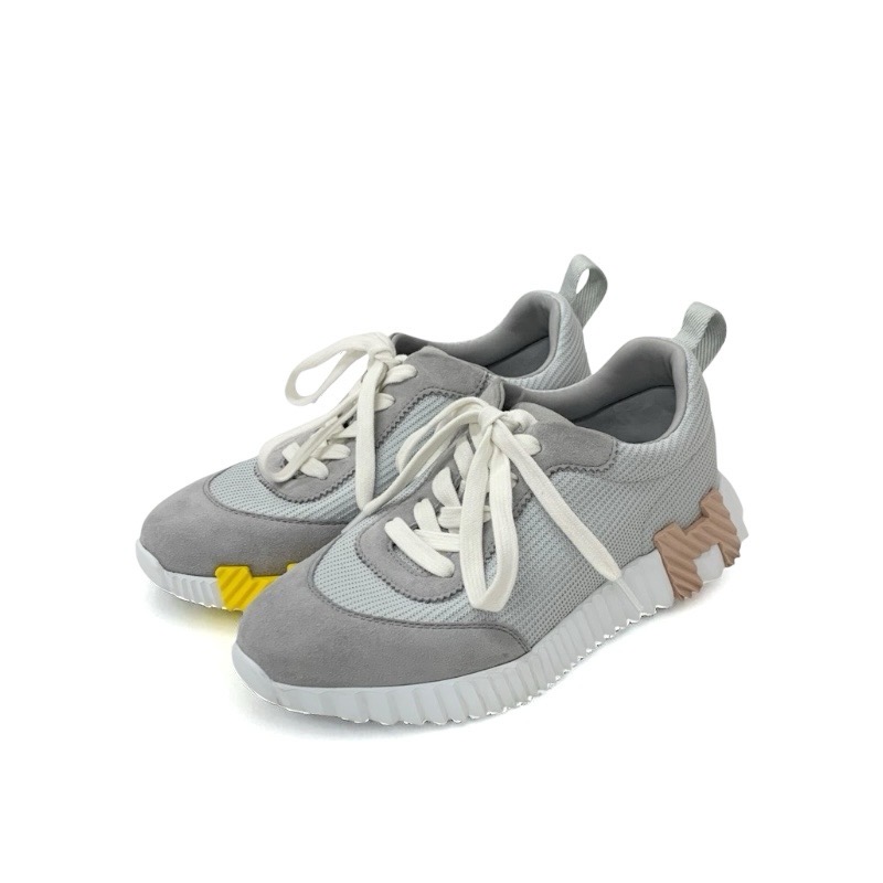 投稿記事「エルメス バウンシング メッシュ スエード スニーカー グレーを買取しました！」の商品画像