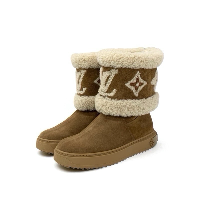 投稿記事「ルイヴィトン スノードロップライン スエード モノグラム ムートンブーツ ブラウンを買取しました！」の商品画像