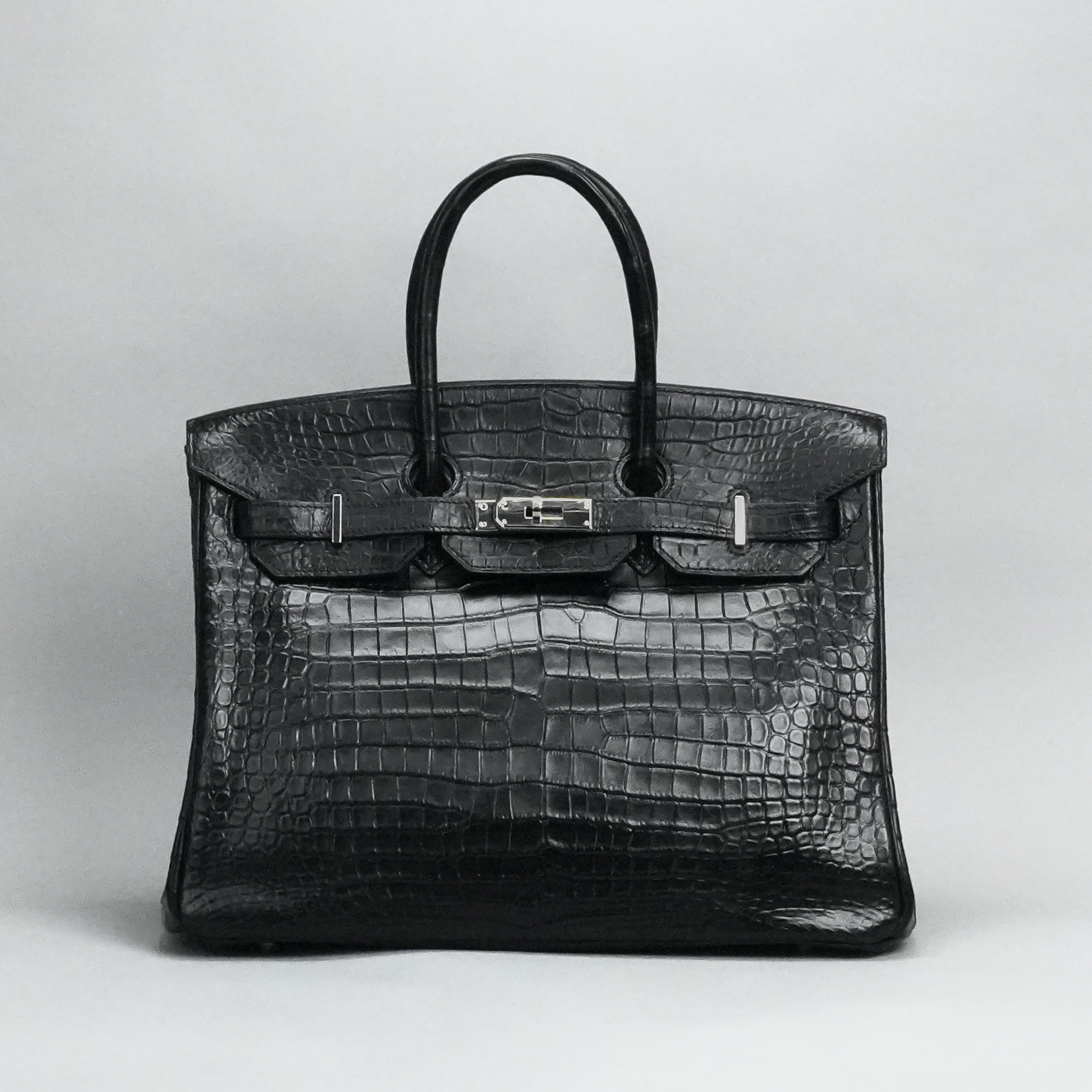 投稿記事「エルメス バーキン35 ポロサスマット ブラック シルバー金具 を買取しました！」の商品画像