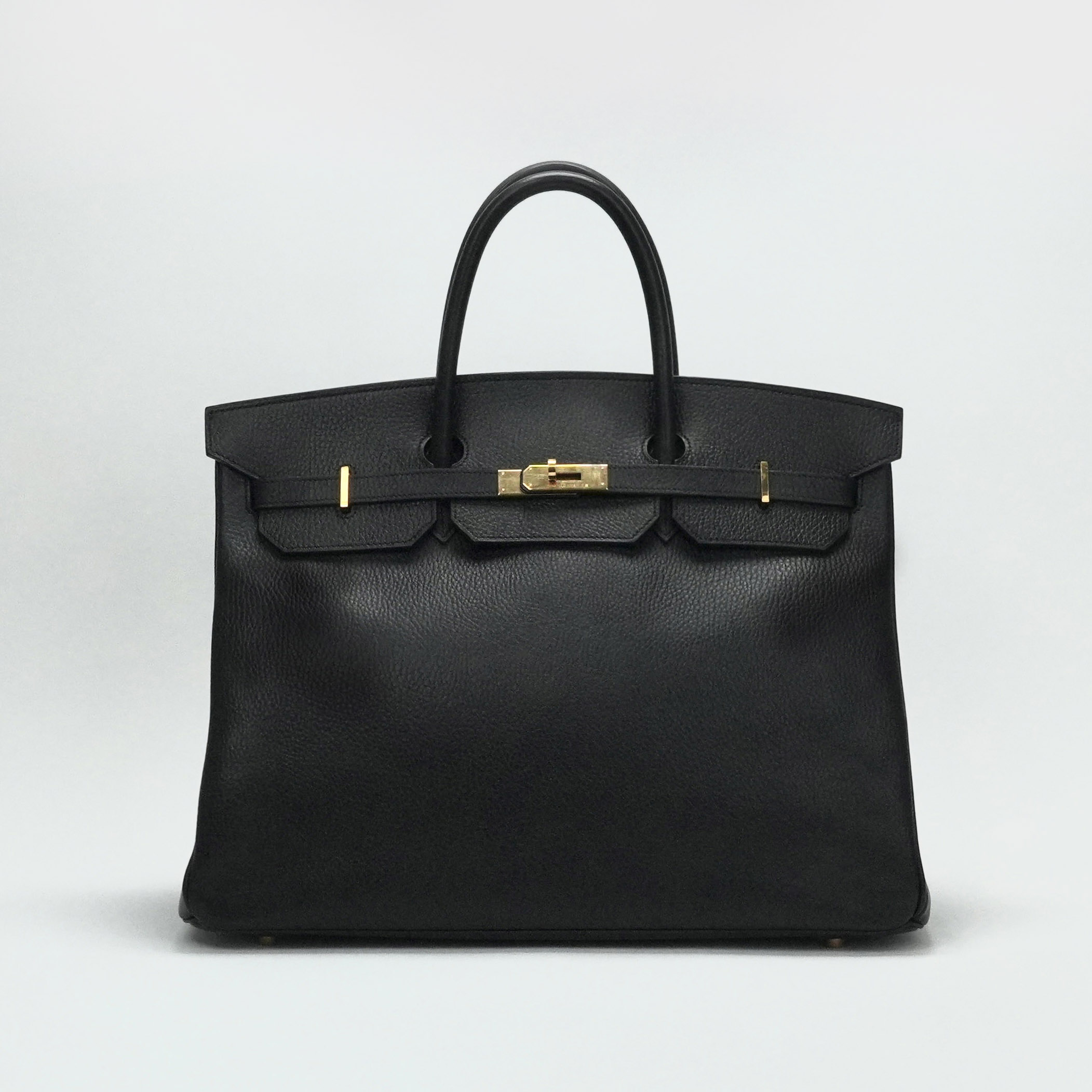 投稿記事「エルメス バーキン40 アルデンヌ ブラック ゴールド金具 を買取しました！」の商品画像