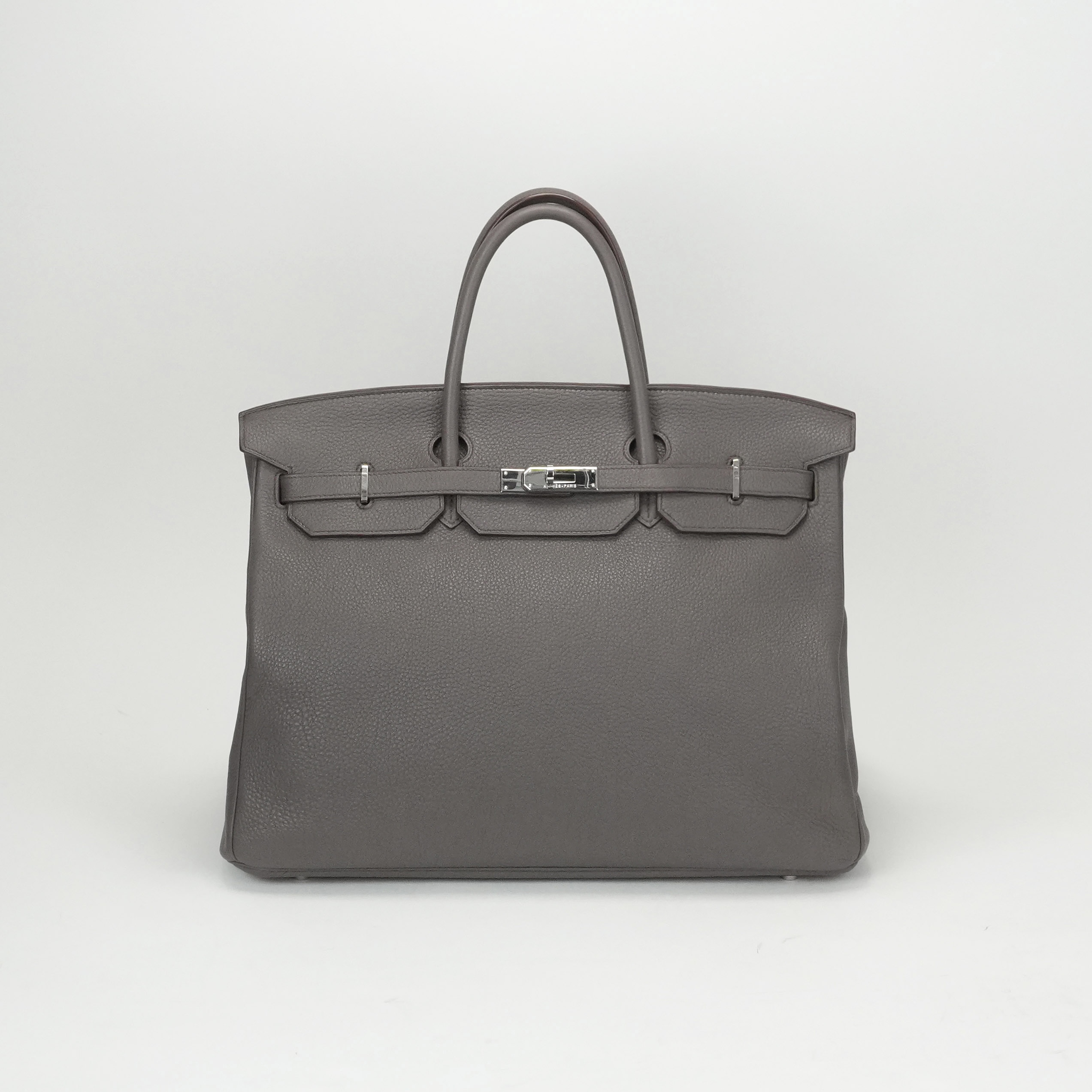 投稿記事「エルメス バーキン40 トゴ エタン シルバー金具 を買取しました！」の商品画像