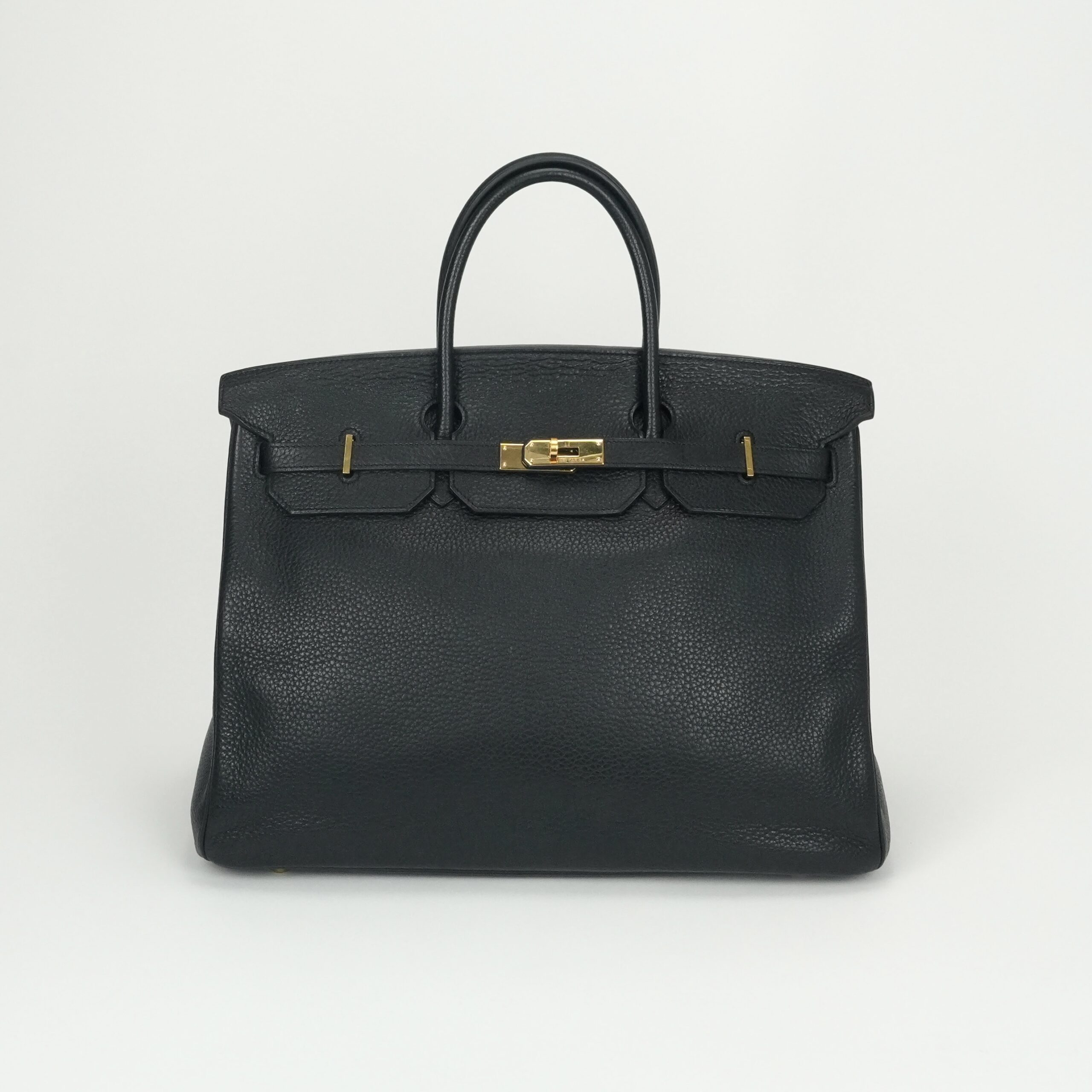 投稿記事「エルメス バーキン40 トゴ ブラック ゴールド金具 を買取しました！」の商品画像