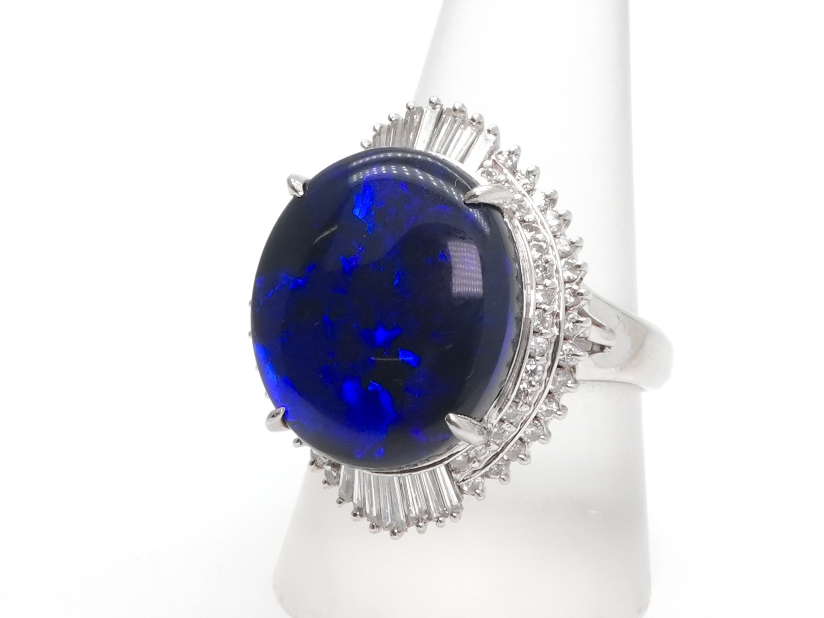 投稿記事「ブラックオパール ダイヤ リング Pt900 14.16ct D1.30ctを買取しました！」の商品画像