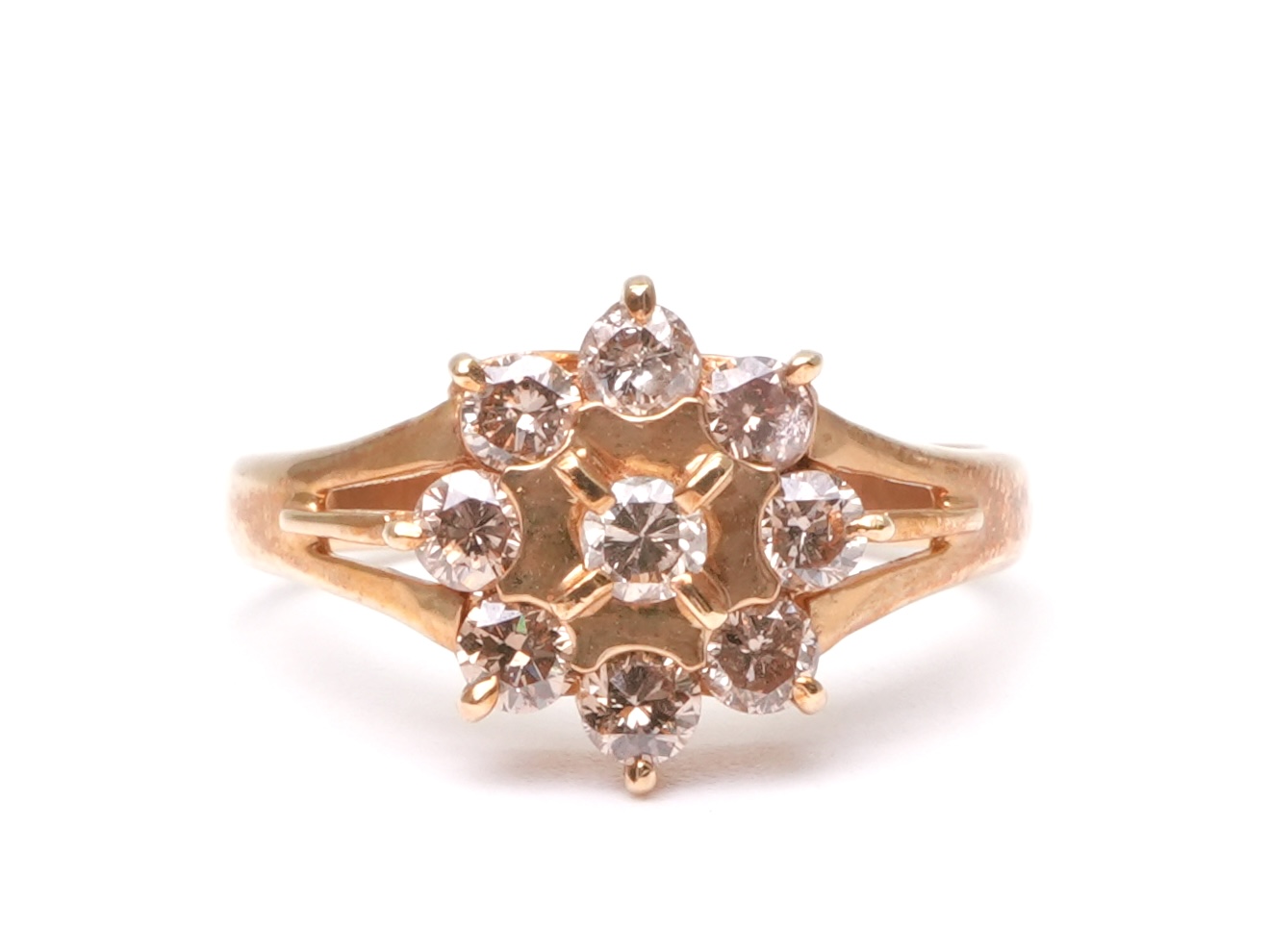 投稿記事「ダイヤ リング K18 0.73ctを買取しました！」の商品画像