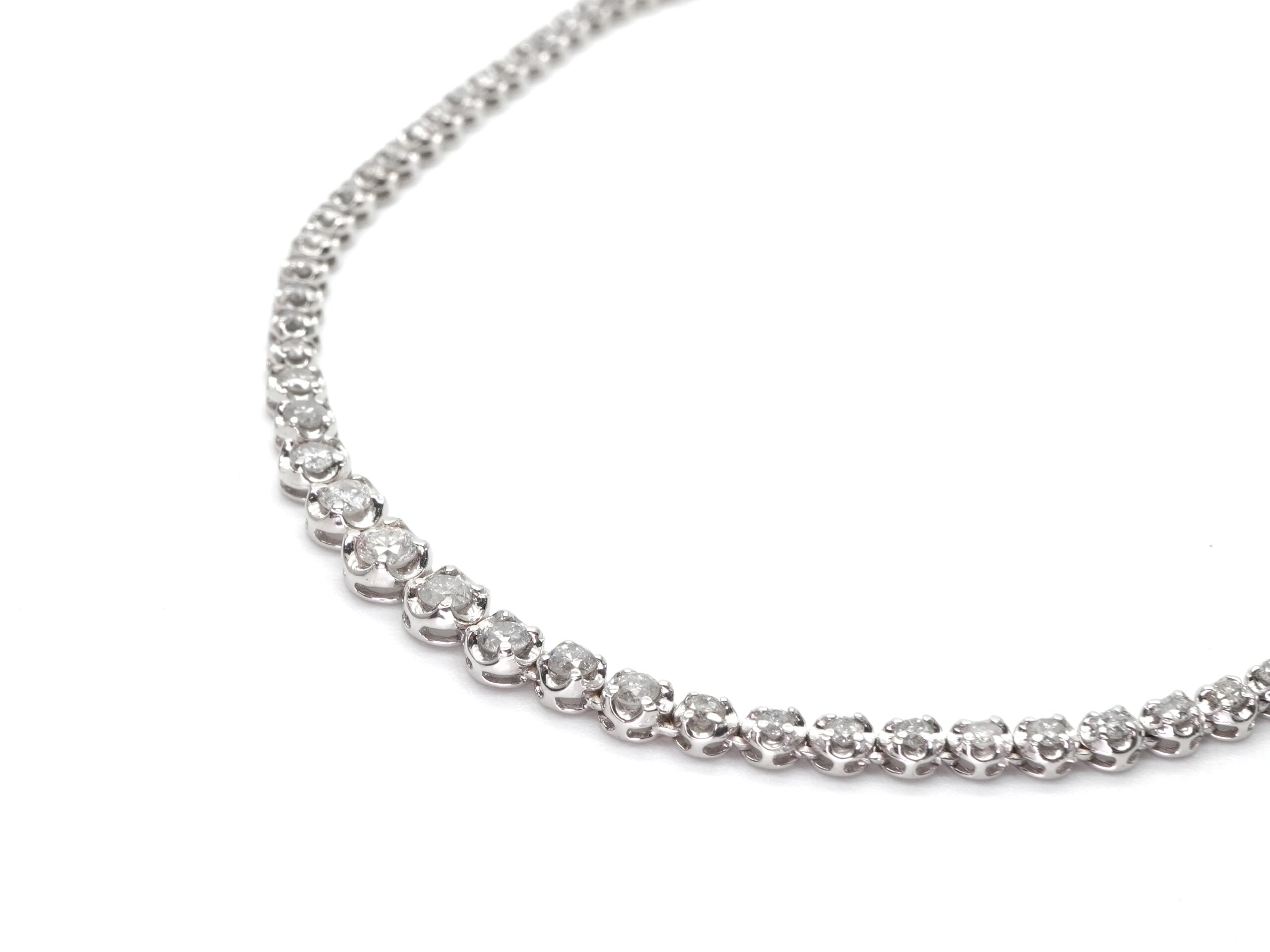 投稿記事「ダイヤ ネックレス K18WG 3.0ctを買取しました！」の商品画像