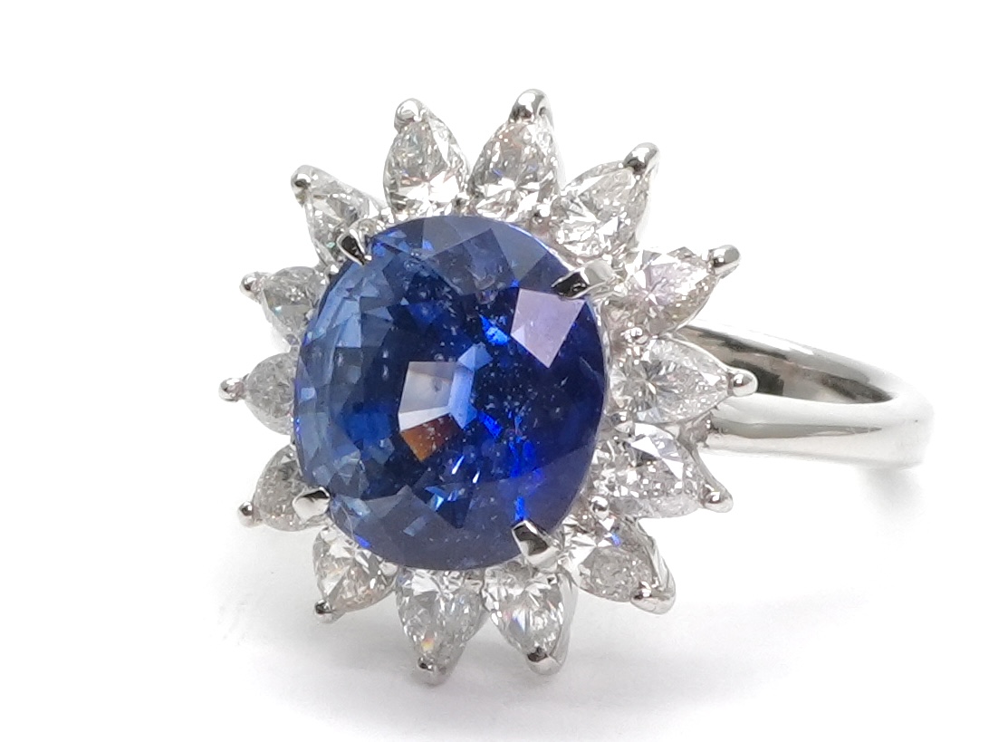 投稿記事「サファイヤ ダイヤ リング Pt900 6.81ct D1.42ctを買取しました！」の商品画像