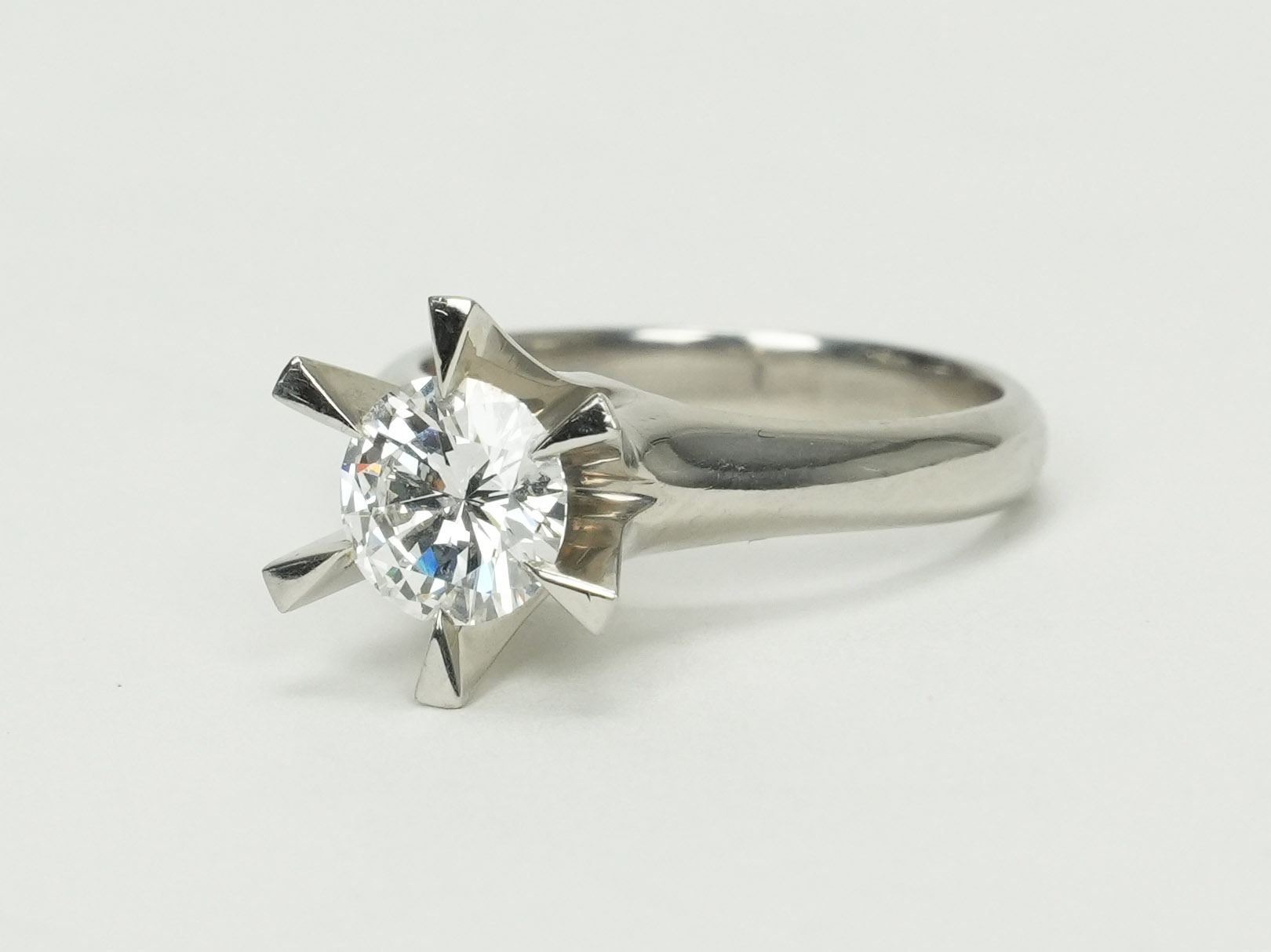 投稿記事「ダイヤモンド リング Pt900 1.129ctを買取しました！」の商品画像