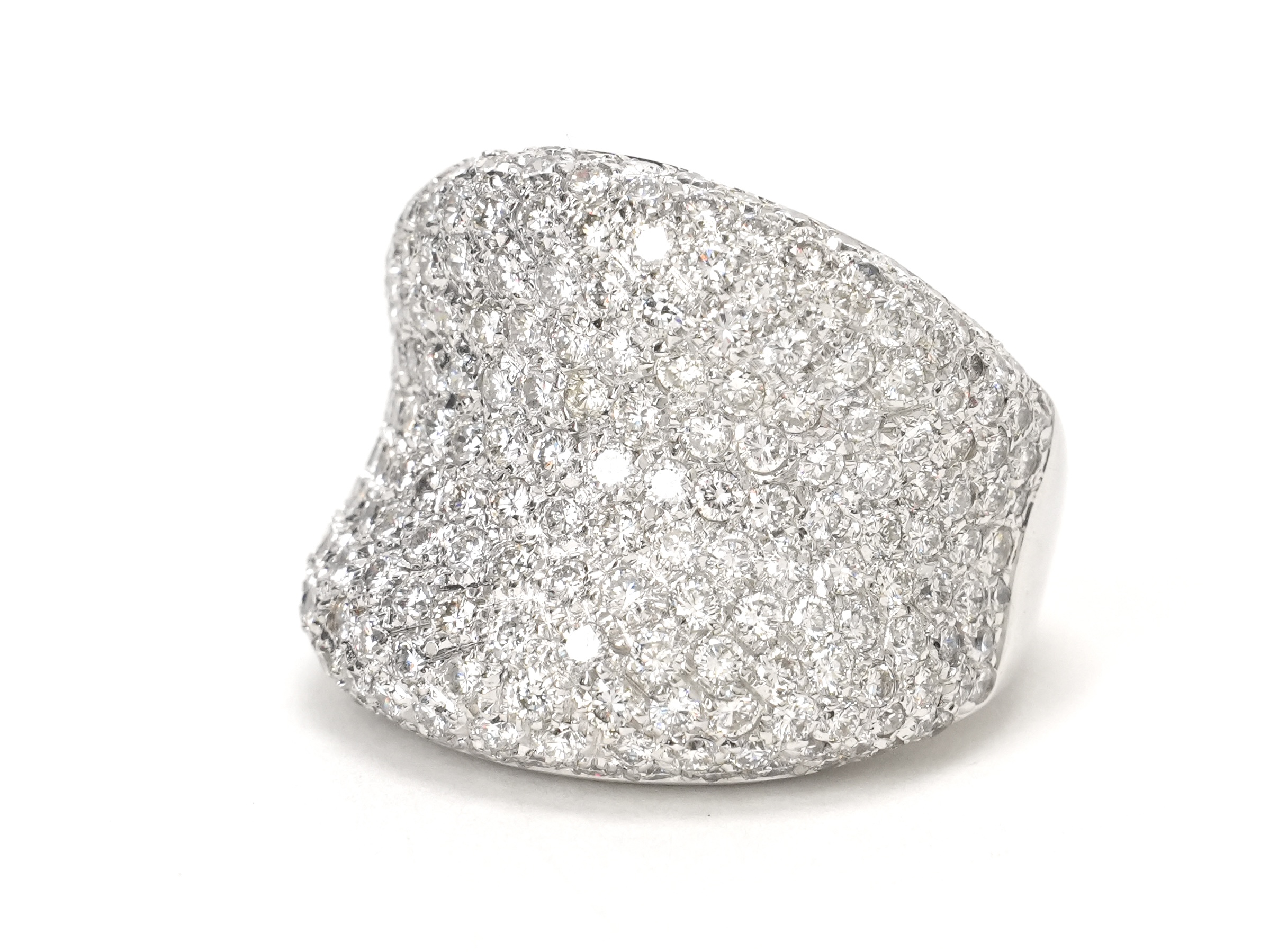 投稿記事「ダイヤモンド リング K18WG 4.510ctを買取しました！」の商品画像