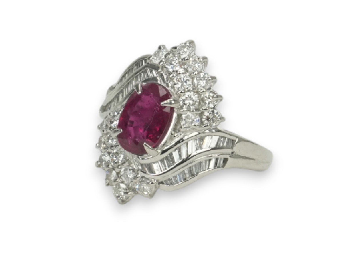 投稿記事「ルビー ダイヤモンド リング Pt900 2.21ct D1.34ctを買取しました！」の商品画像
