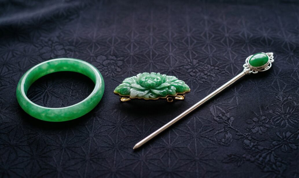 翡翠のバングル・帯留め・かんざしのイメージ画像