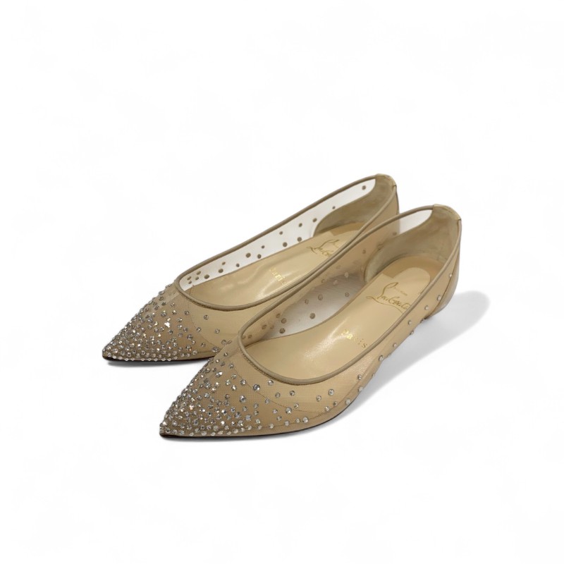 投稿記事「クリスチャンルブタン メッシュ パテント ラインストーン フラットシューズ ベージュを買取しました！」の商品画像