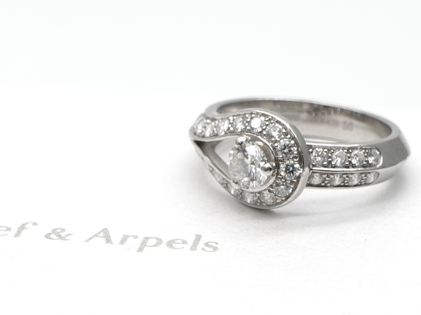 投稿記事「ヴァンクリーフ&アーペル クチュール ダイヤ リングを買取しました！」の商品画像