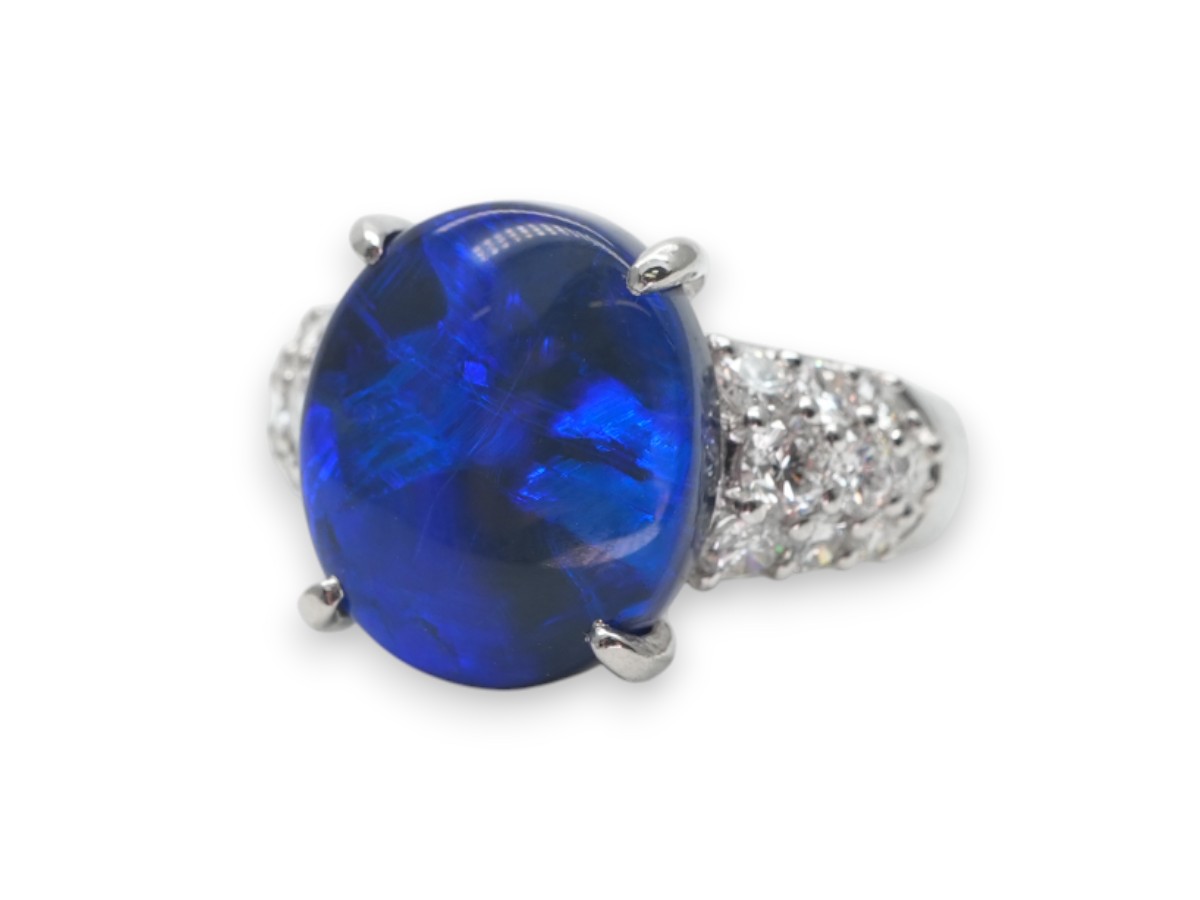 投稿記事「オパール ダイヤ リング Pt900 6.59ct D1.00ctを買取しました！」の商品画像