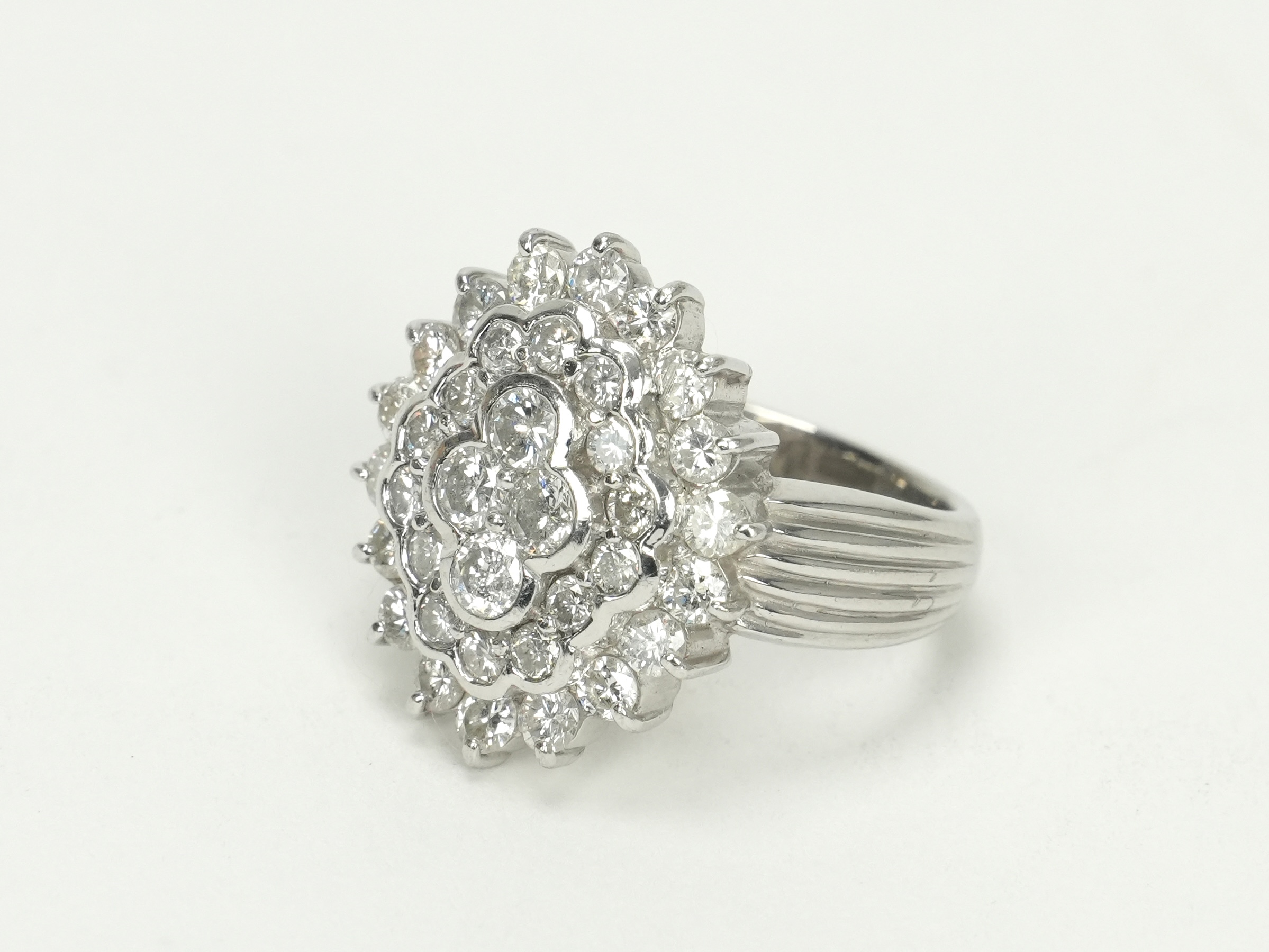 投稿記事「ダイヤモンド リング Pt900 2.01ctを買取しました！」の商品画像