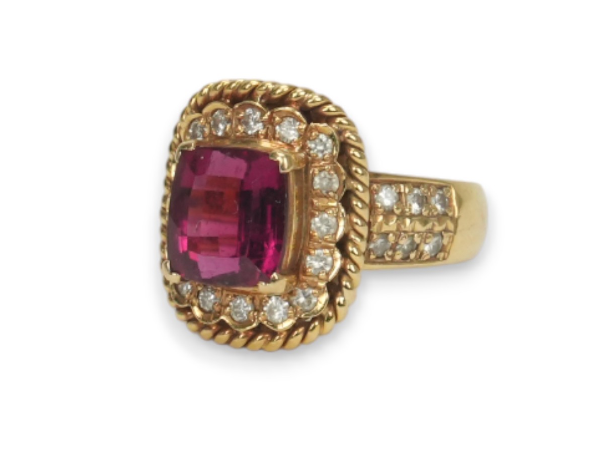 投稿記事「色石 ダイヤ リング デザインリング K18 ゴールドを買取しました！」の商品画像