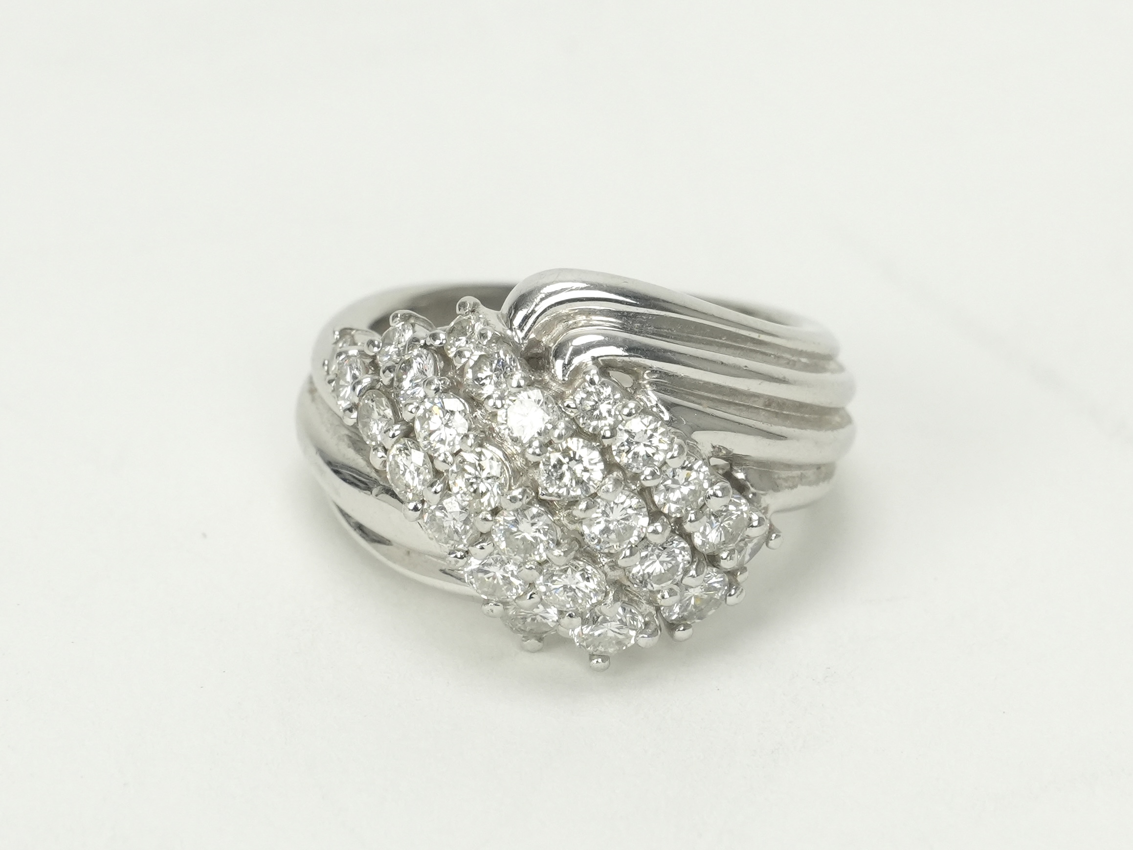 投稿記事「ダイヤモンド リング Pt900 1.56ct プラチナを買取しました！」の商品画像