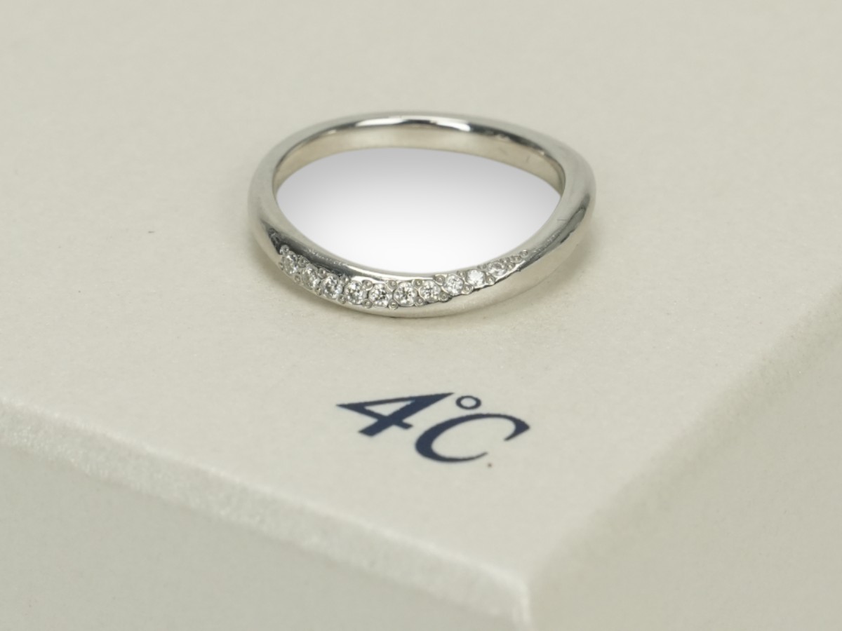 投稿記事「4℃ ダイヤモンド マリッジ リング 指輪 Pt995 プラチナを買取しました！」の商品画像