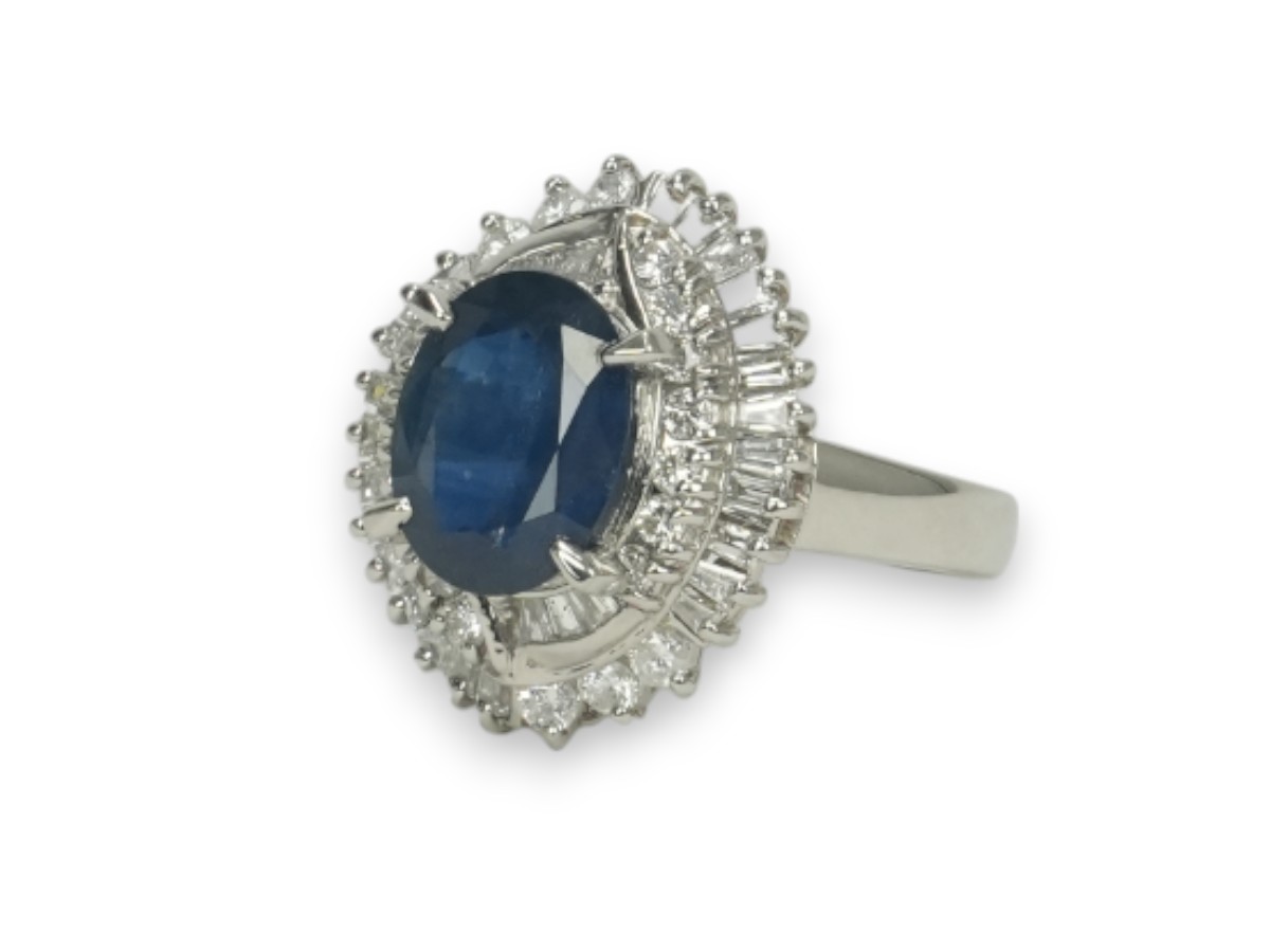 投稿記事「サファイア ダイヤモンド リング Pt900 3.79ct D1.20ctを買取しました！」の商品画像