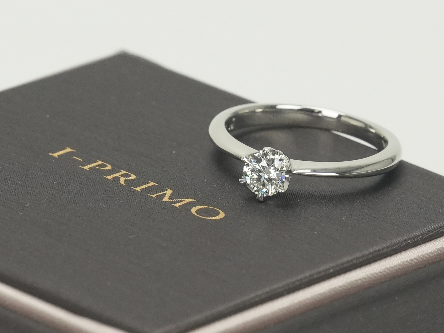 投稿記事「アイプリモ エンゲージ ダイヤ リング Pt950 ダイヤモンドを買取しました！」の商品画像