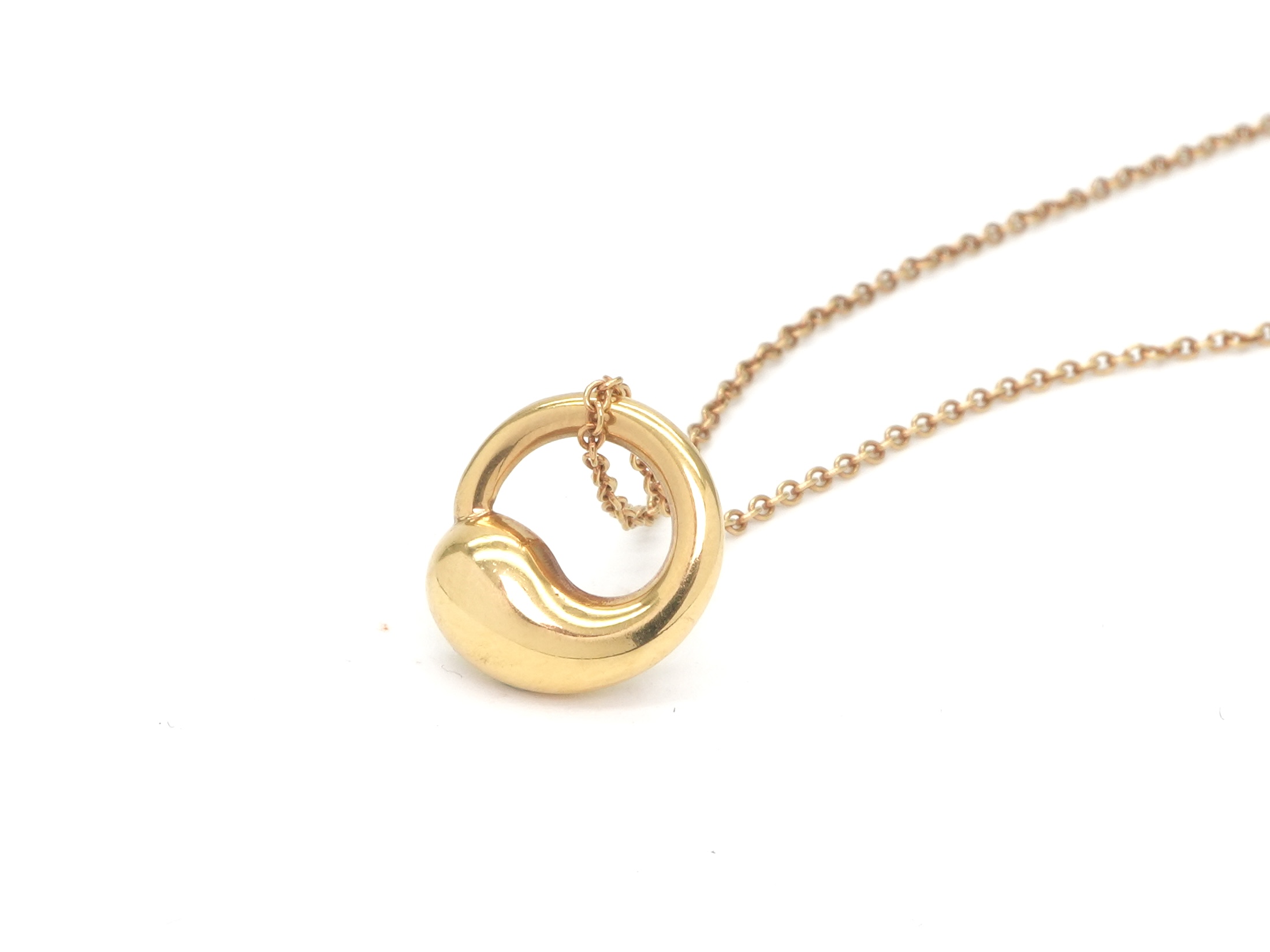 投稿記事「ティファニー エターナルサークル ネックレス K18 ゴールドを買取しました！」の商品画像