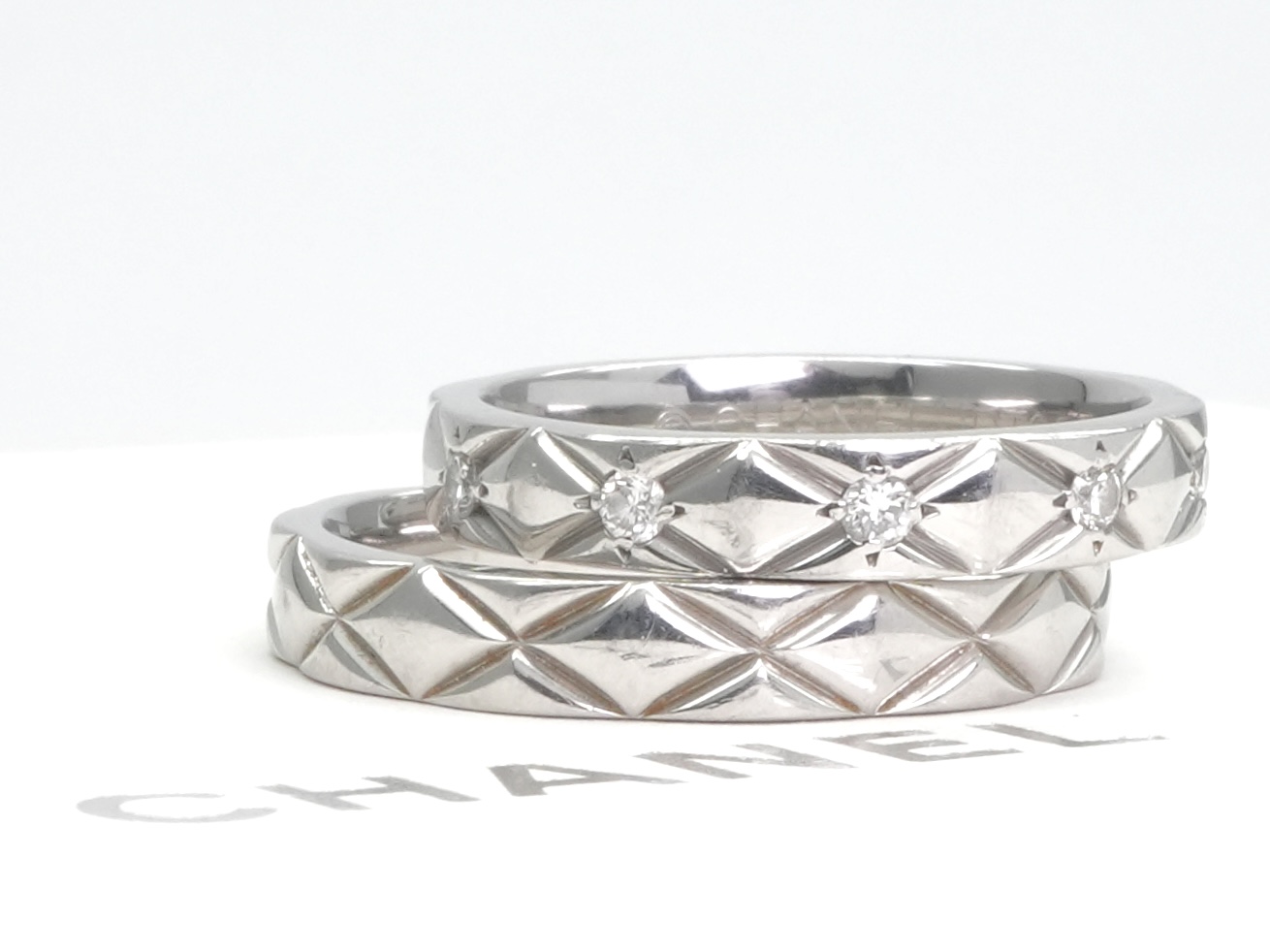 投稿記事「シャネル マトラッセ リング ダイヤモンド ペア マリッジ プラチナ Pt950を買取しました！」の商品画像