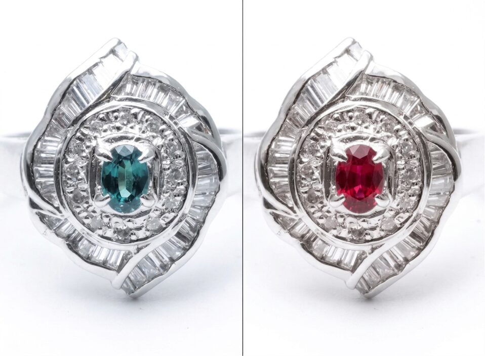 高品質なアレキサンドライトのリング（変色効果）