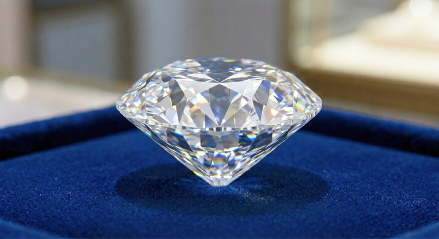 【2026年最新】4月8日は「世界ダイヤモンドの日」｜天然ダイヤモンドの価値と買取相場が見直される理由