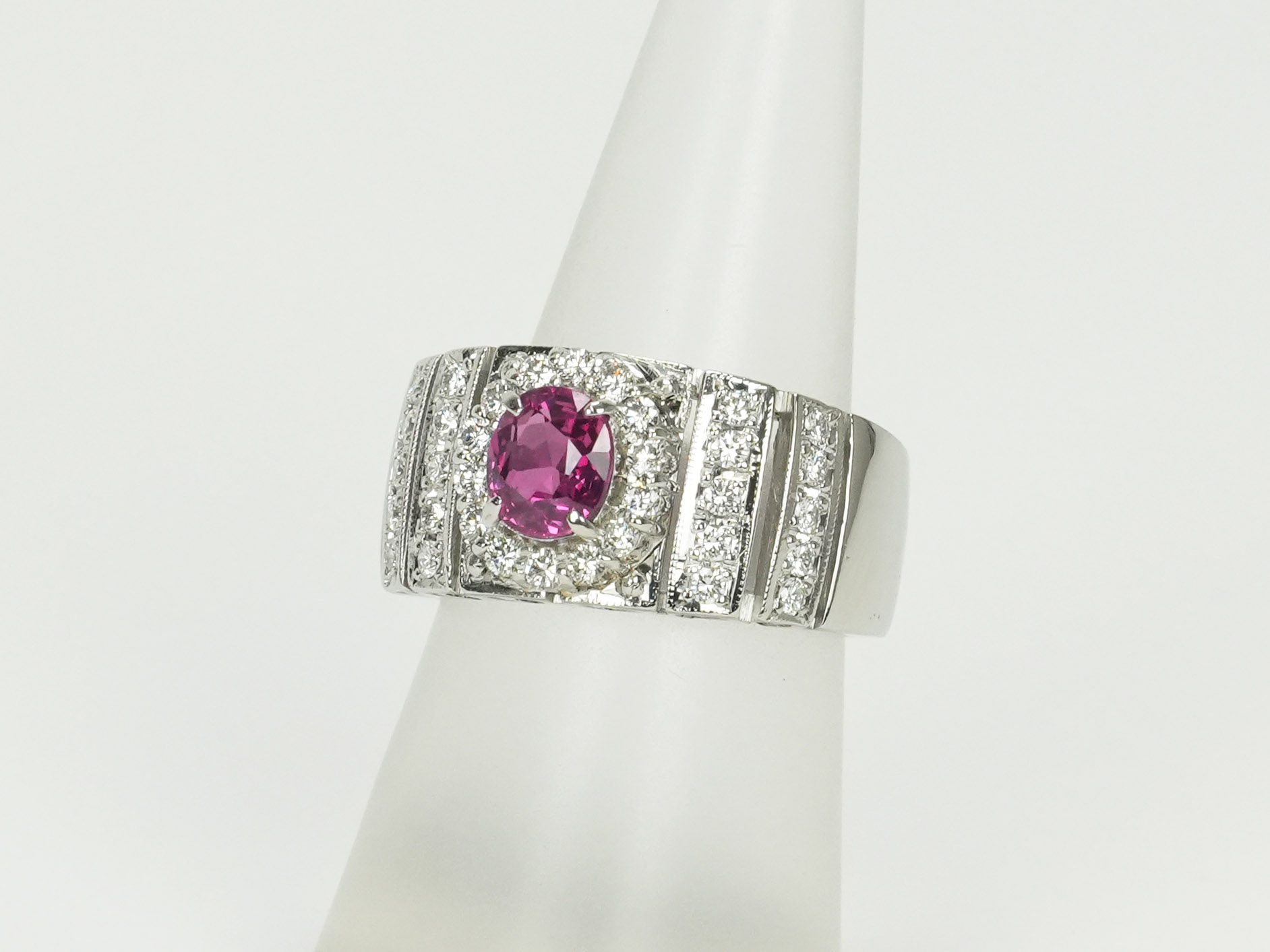 投稿記事「ルビー ダイヤ リング Pt900 1.1ct D0.62ctを買取しました！」の商品画像