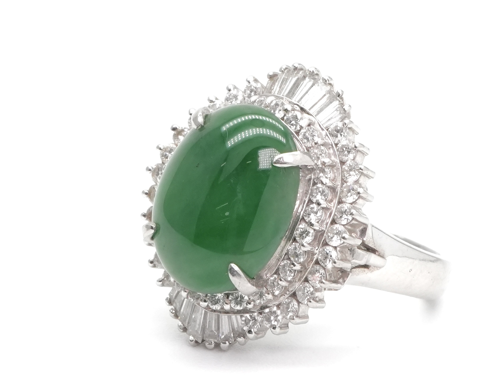 投稿記事「翡翠 ダイヤ リング Pt900 4.143ct D1.02ctを買取しました！」の商品画像