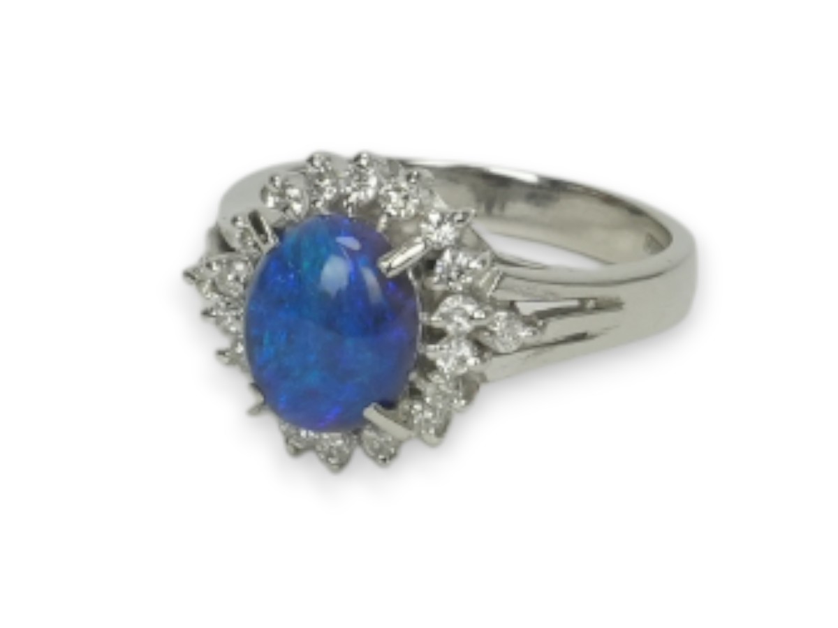 投稿記事「オパール ダイヤモンド リング Pt900 1.12ct D0.25ctを買取しました！」の商品画像
