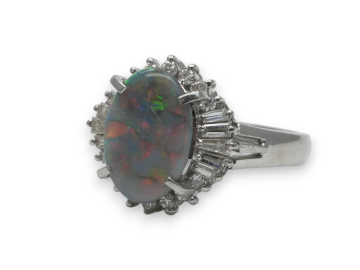 投稿記事「ブラックオパール ダイヤモンド リング Pt900 1.38ct D0.40ctを買取しました！」の商品画像