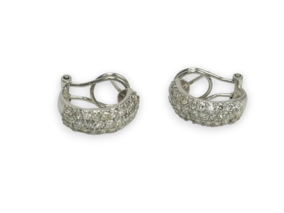 投稿記事「ダイヤモンド ピアス Pt900 1.00ct/1.00ct プラチナを買取しました！」の商品画像