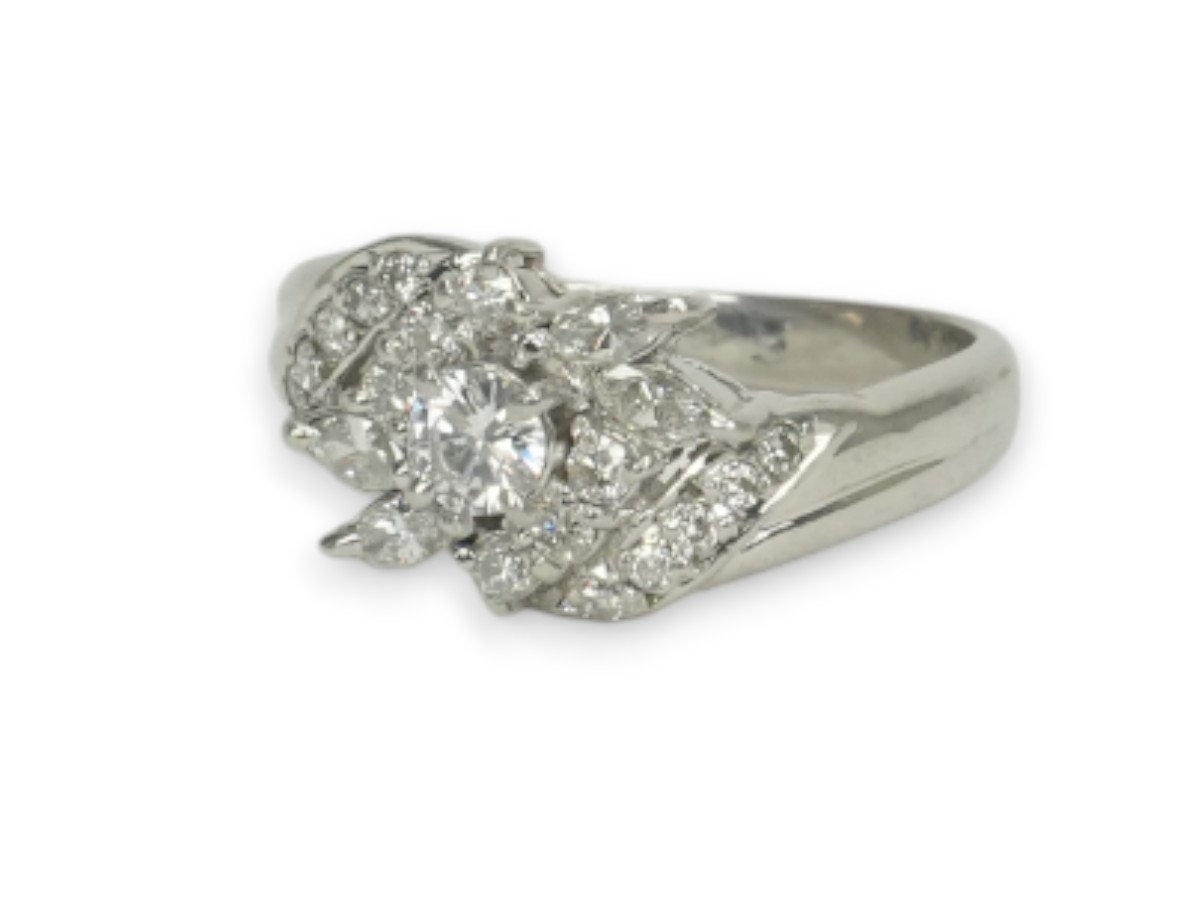 投稿記事「ダイヤモンド リング Pt900 1.00ct プラチナを買取しました！」の商品画像