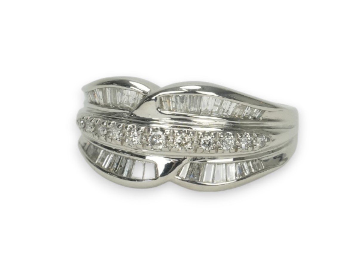 投稿記事「ダイヤモンド リング Pt900 1.25ct プラチナを買取しました！」の商品画像