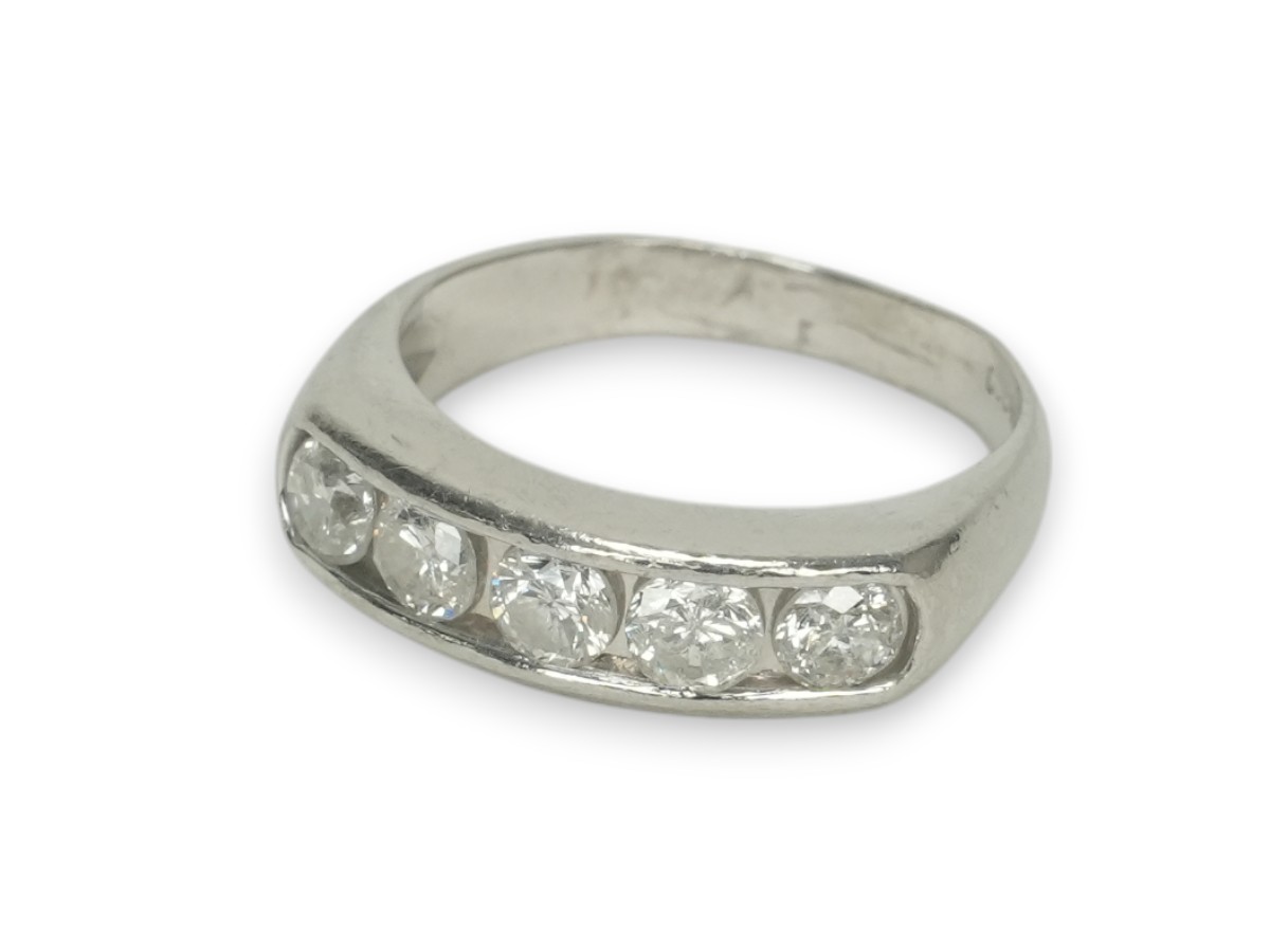 投稿記事「ダイヤモンド リング Pt900 1.06ct プラチナを買取しました！」の商品画像