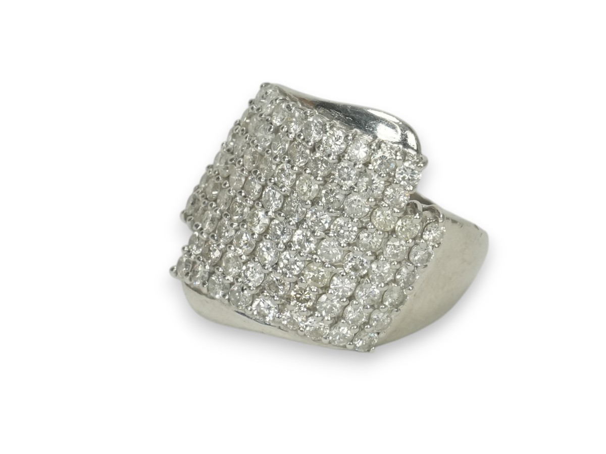 投稿記事「ダイヤモンド リング Pt900 2.13ct プラチナを買取しました！」の商品画像