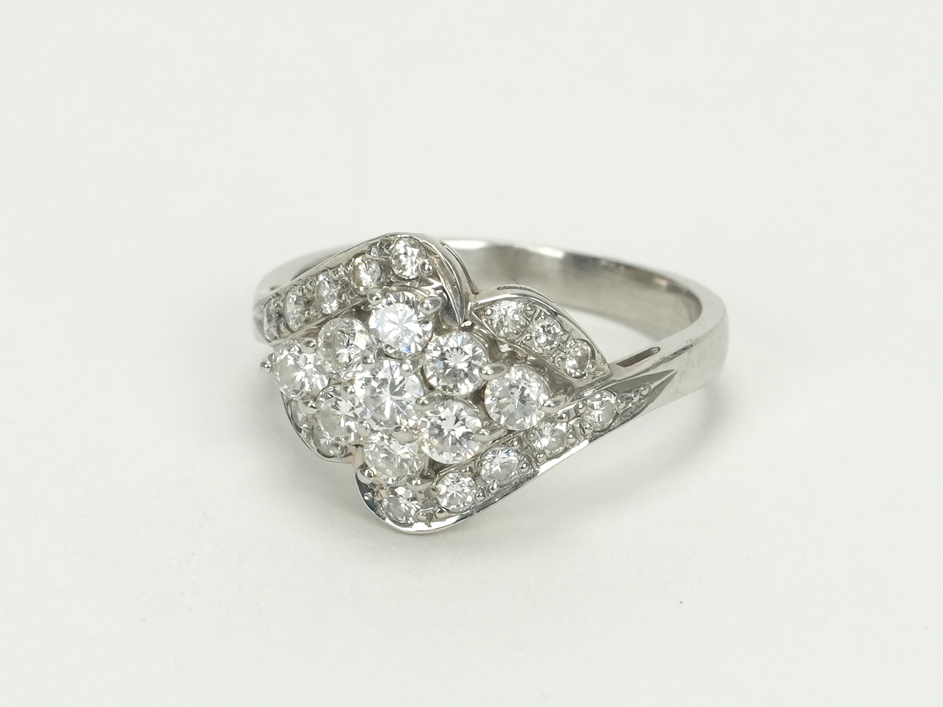 投稿記事「ダイヤモンド リング Pt900 1.04ct プラチナを買取しました！」の商品画像