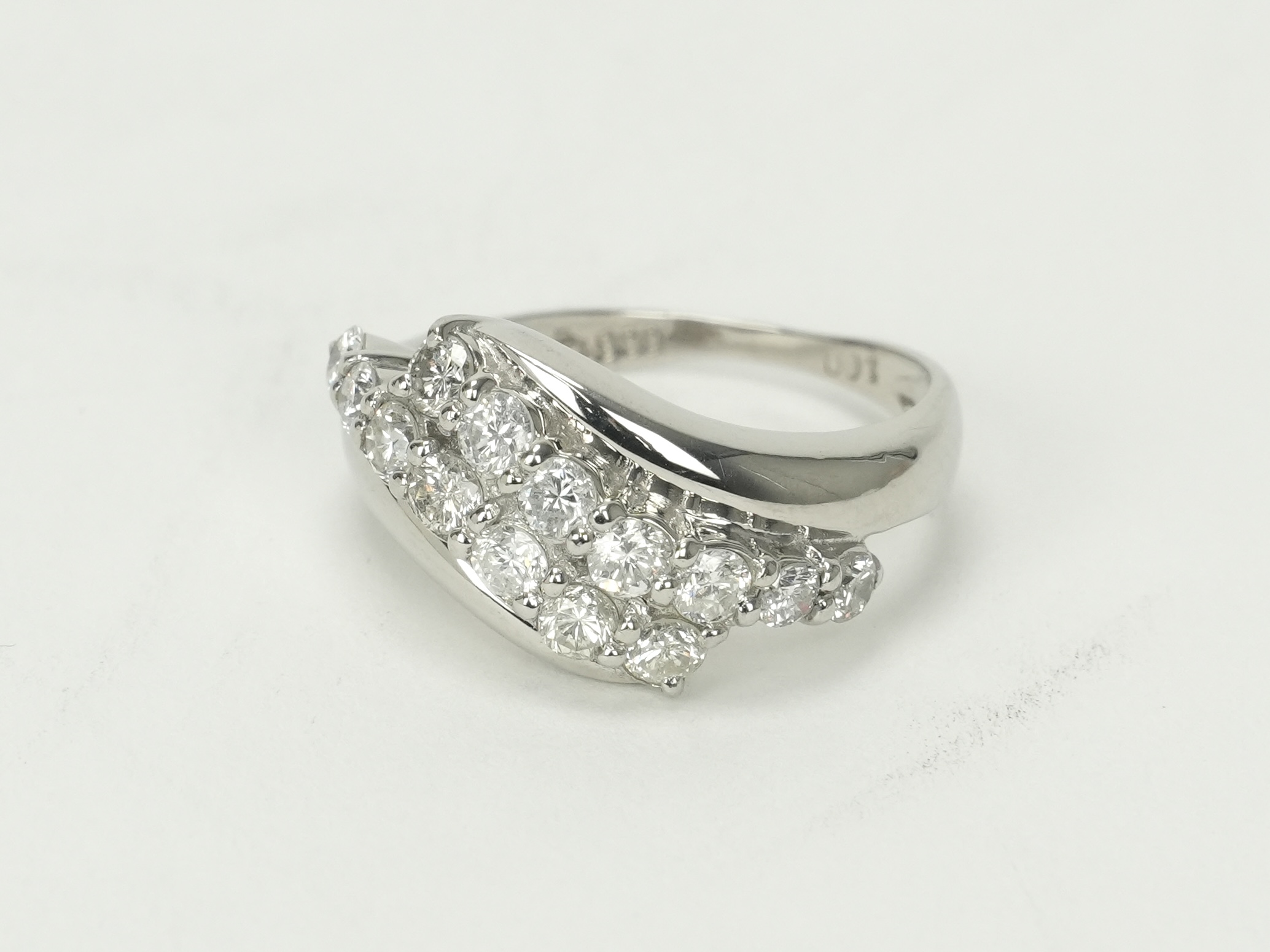 投稿記事「ダイヤモンド リング Pt900 1.00ct プラチナを買取しました！」の商品画像