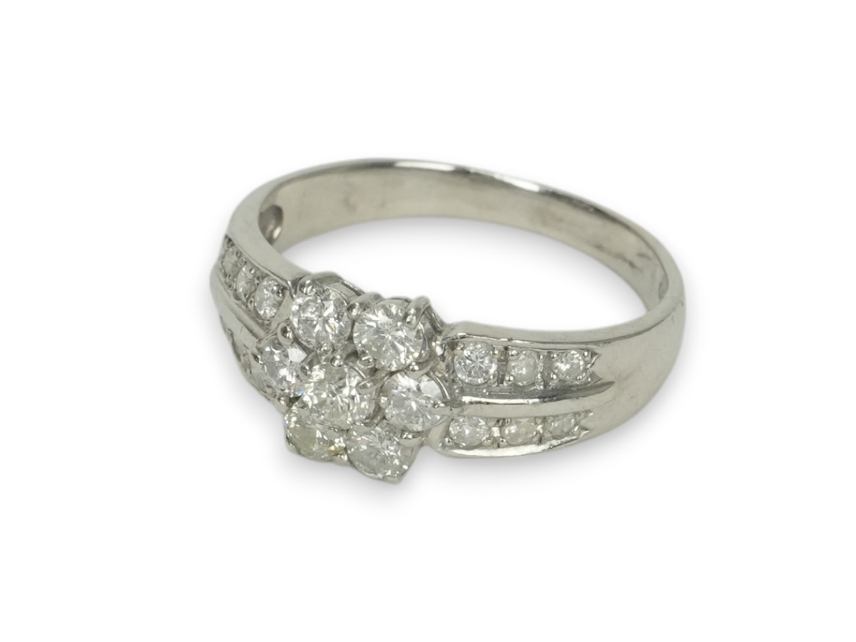 投稿記事「ダイヤ リング Pt900 1.00ct プラチナを買取しました！」の商品画像