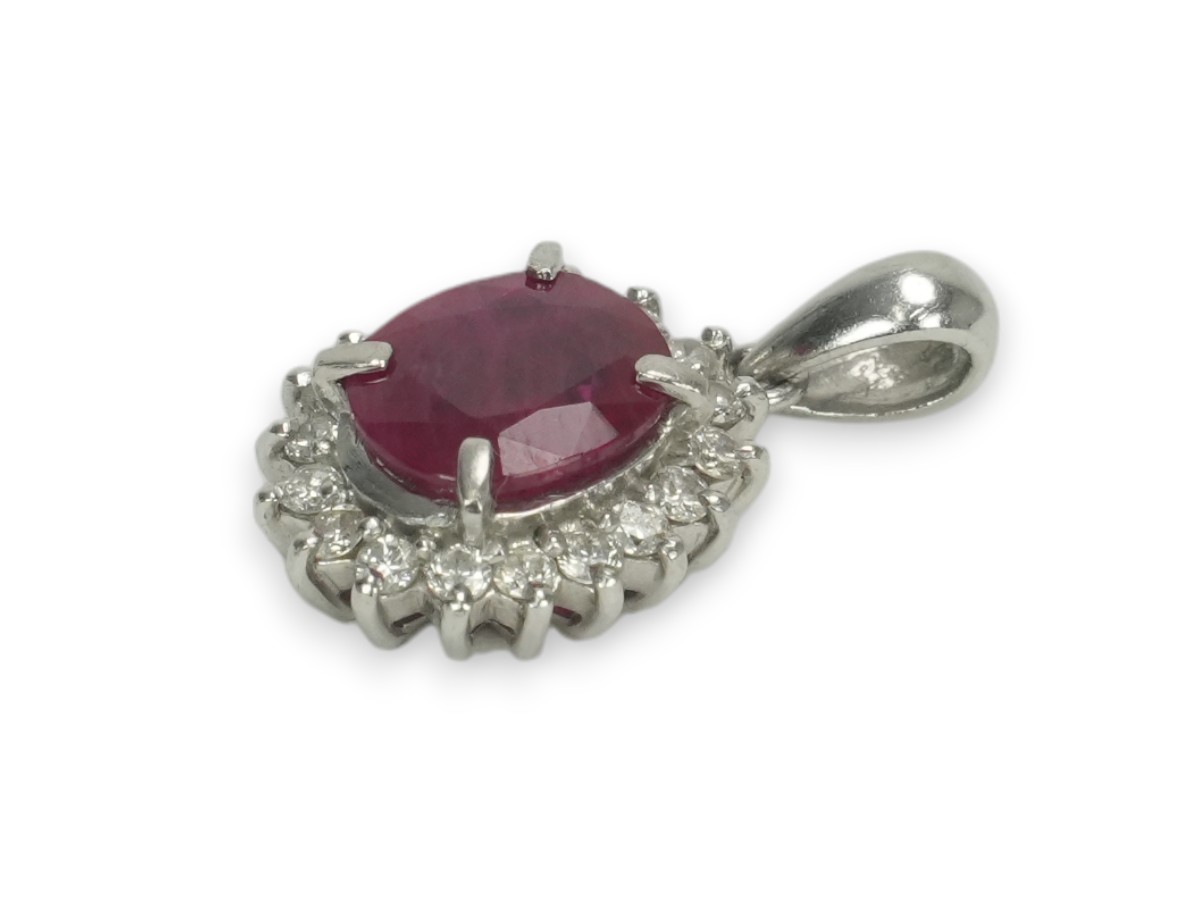 投稿記事「ルビー ダイヤモンド ペンダント トップ Pt900 1.60ct D0.27ctを買取しました！」の商品画像