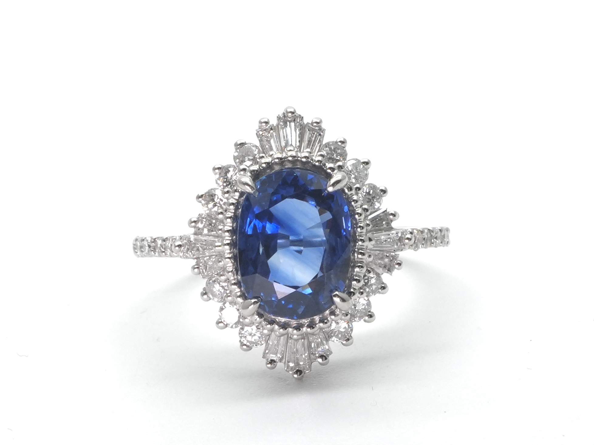 投稿記事「ロイヤルサファイア ダイヤ リング Pt900 3.14ct D0.6ctを買取しました！」の商品画像