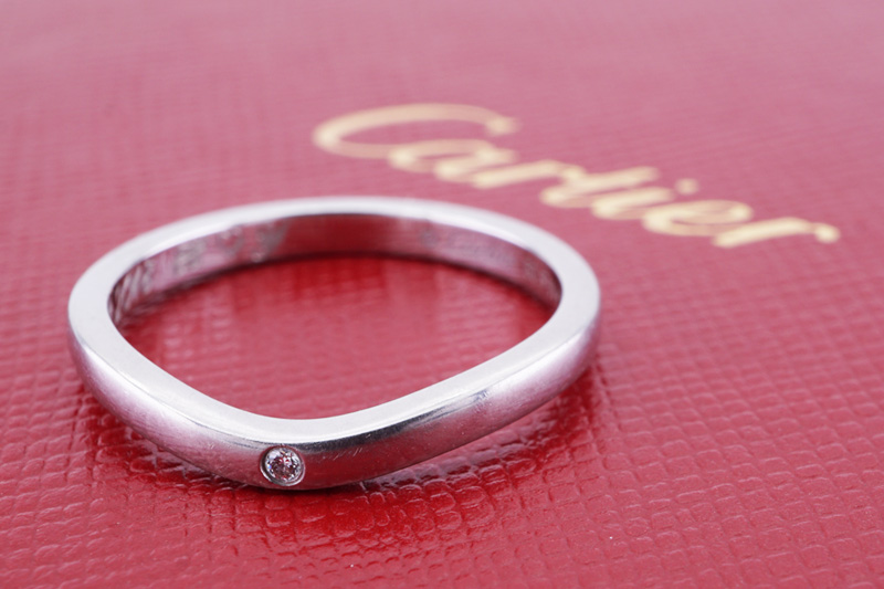 カルティエの結婚指輪、カーブドバンドリングを高価買取いたしました